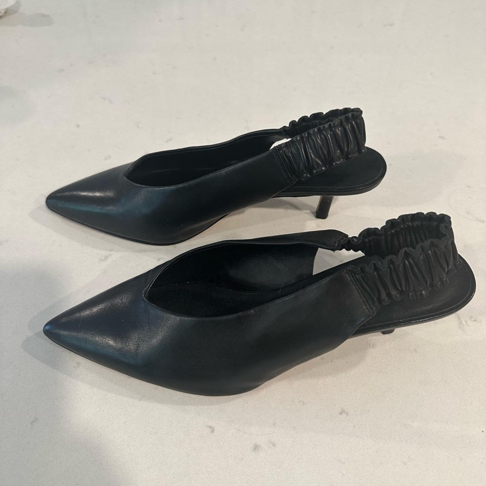 Rebecca Minkoff sandal with a small heel, genuine leather, size 7 women